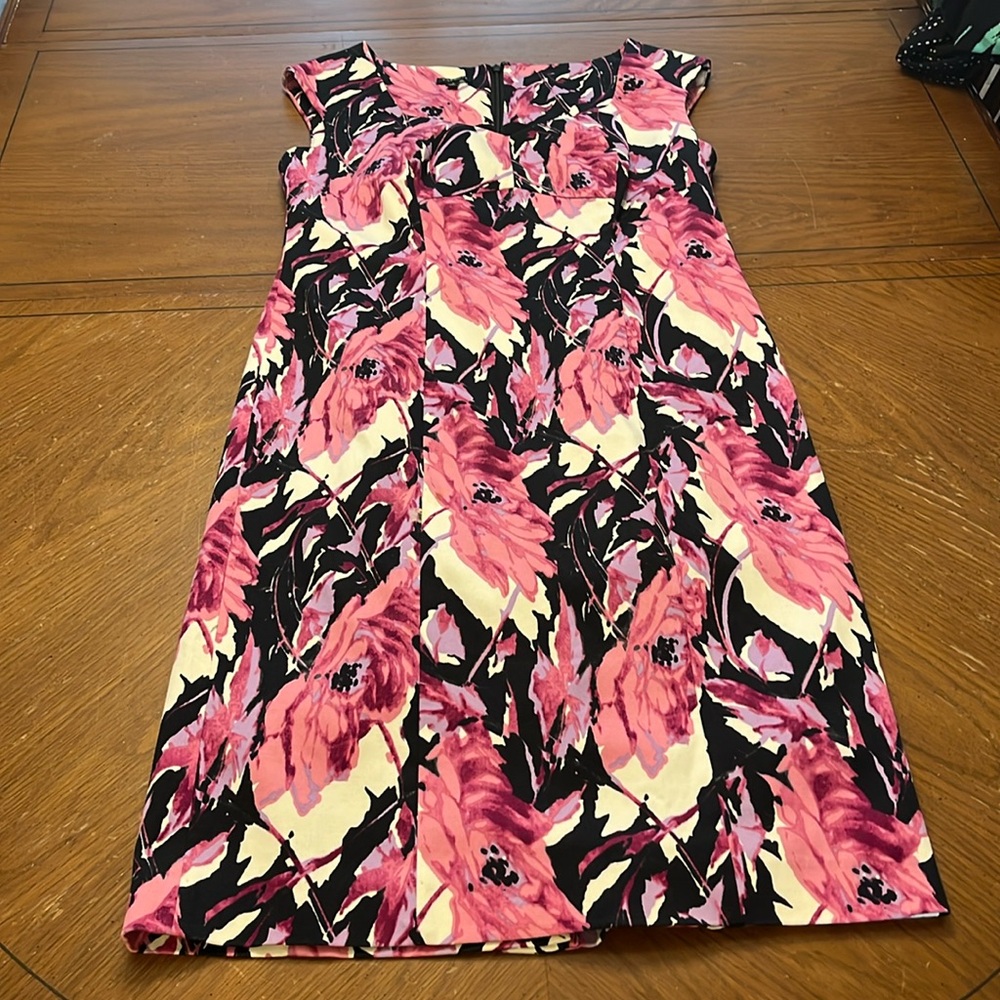 Talbots Sheath Cap Sleeve Dress pink and navy blue floral print white base sz 6